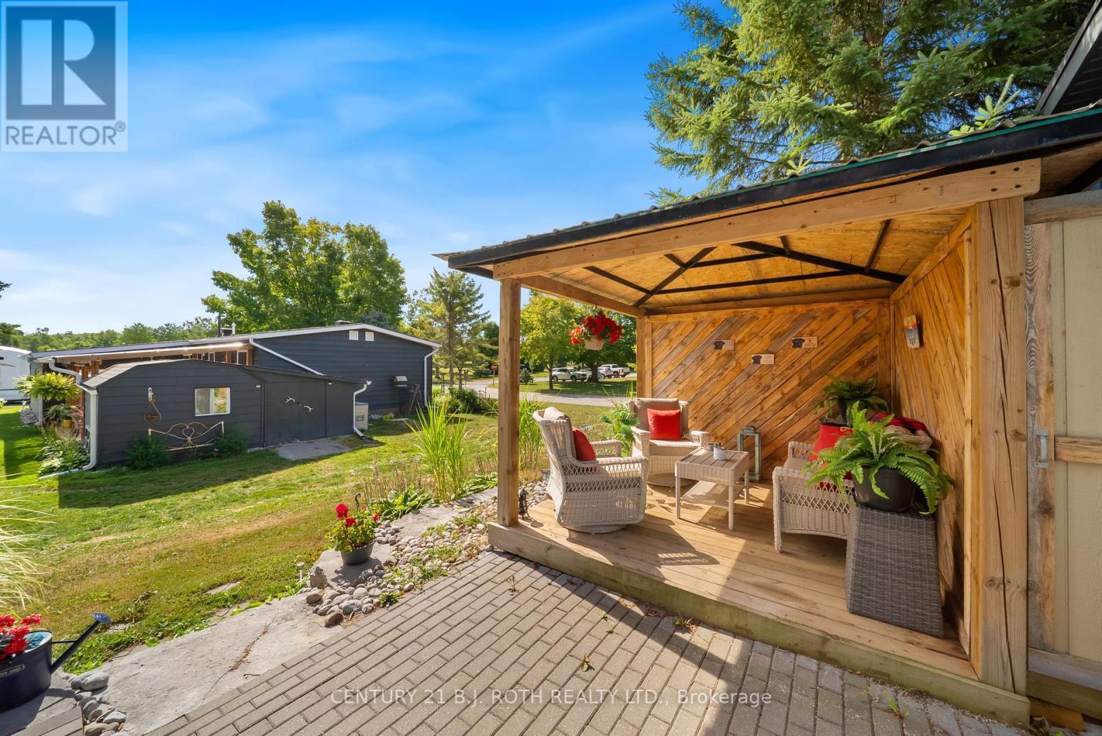1 Maple Crescent, Oro-Medonte, ON - Outdoor With Deck Patio Veranda With Exterior
