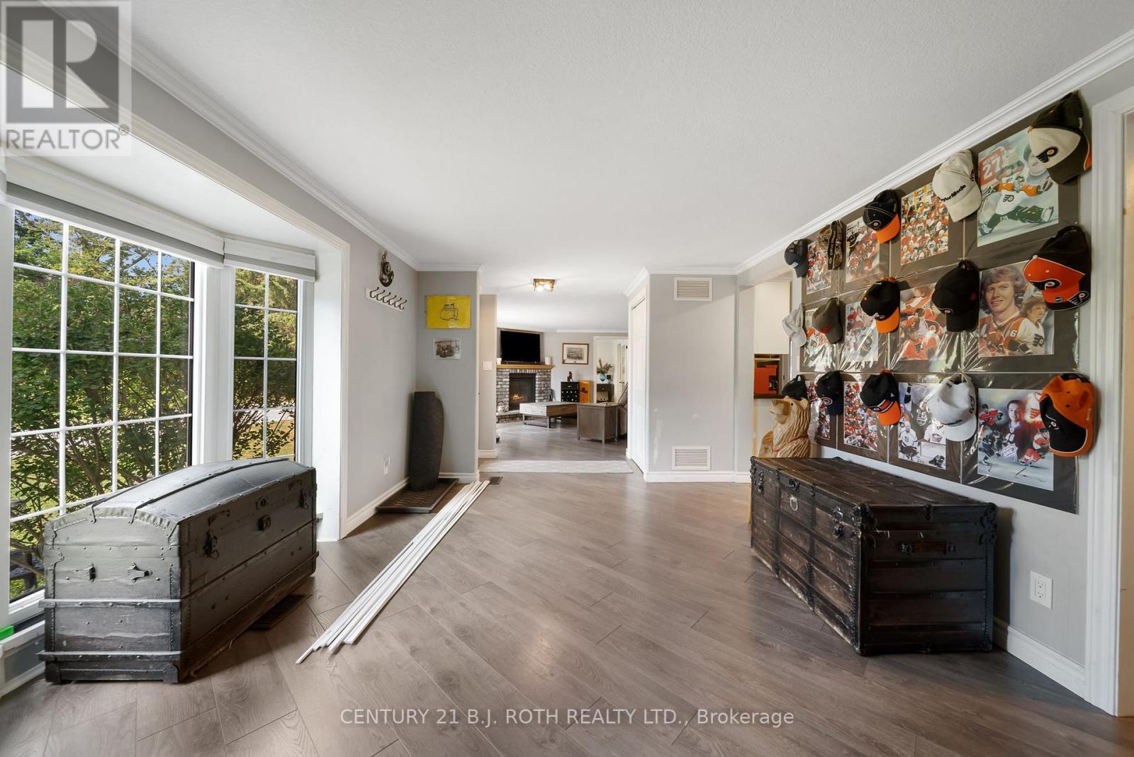 1 Maple Crescent, Oro-Medonte, ON - Indoor Photo Showing Other Room