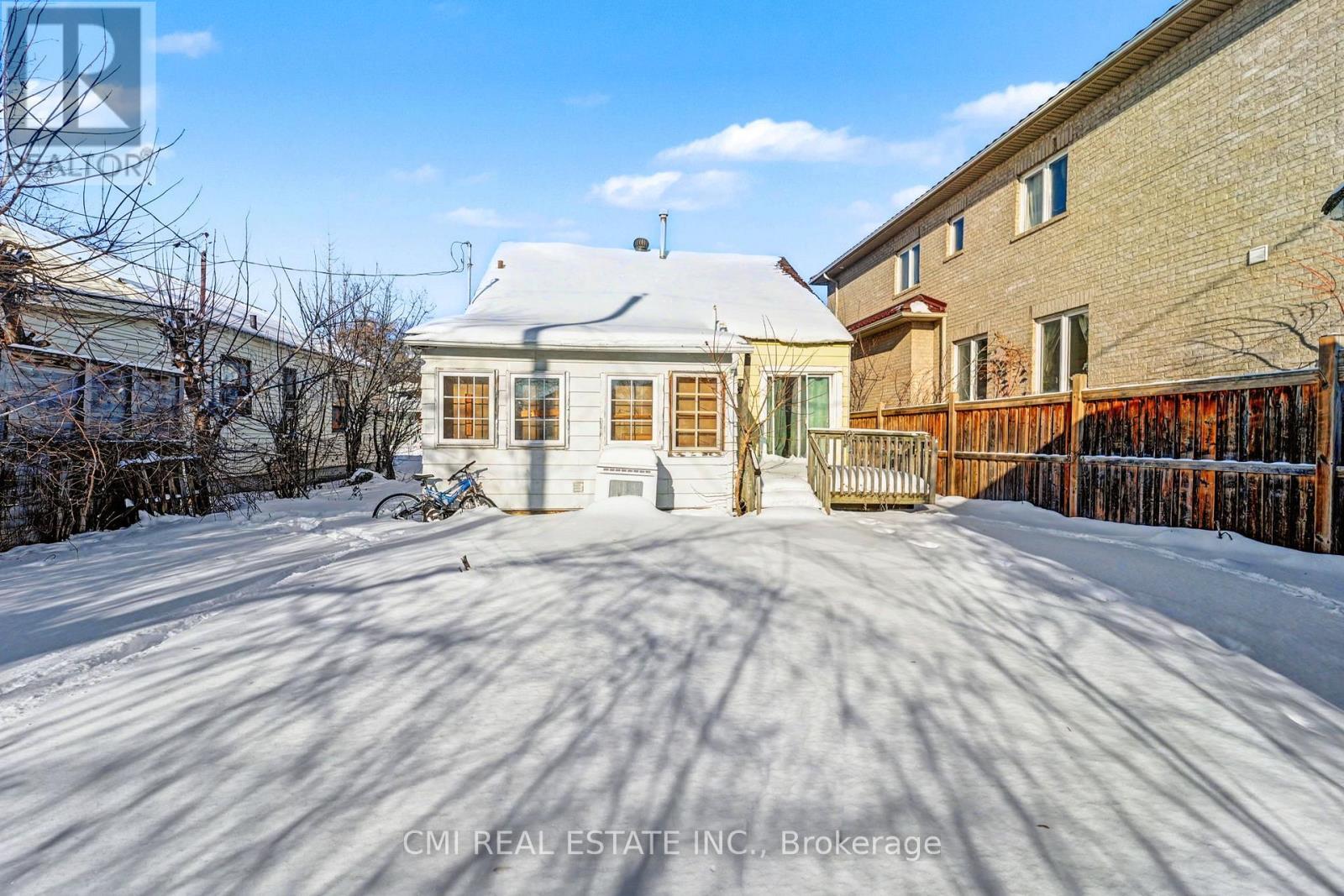 3032 Victory Crescent, Mississauga, ON - Outdoor