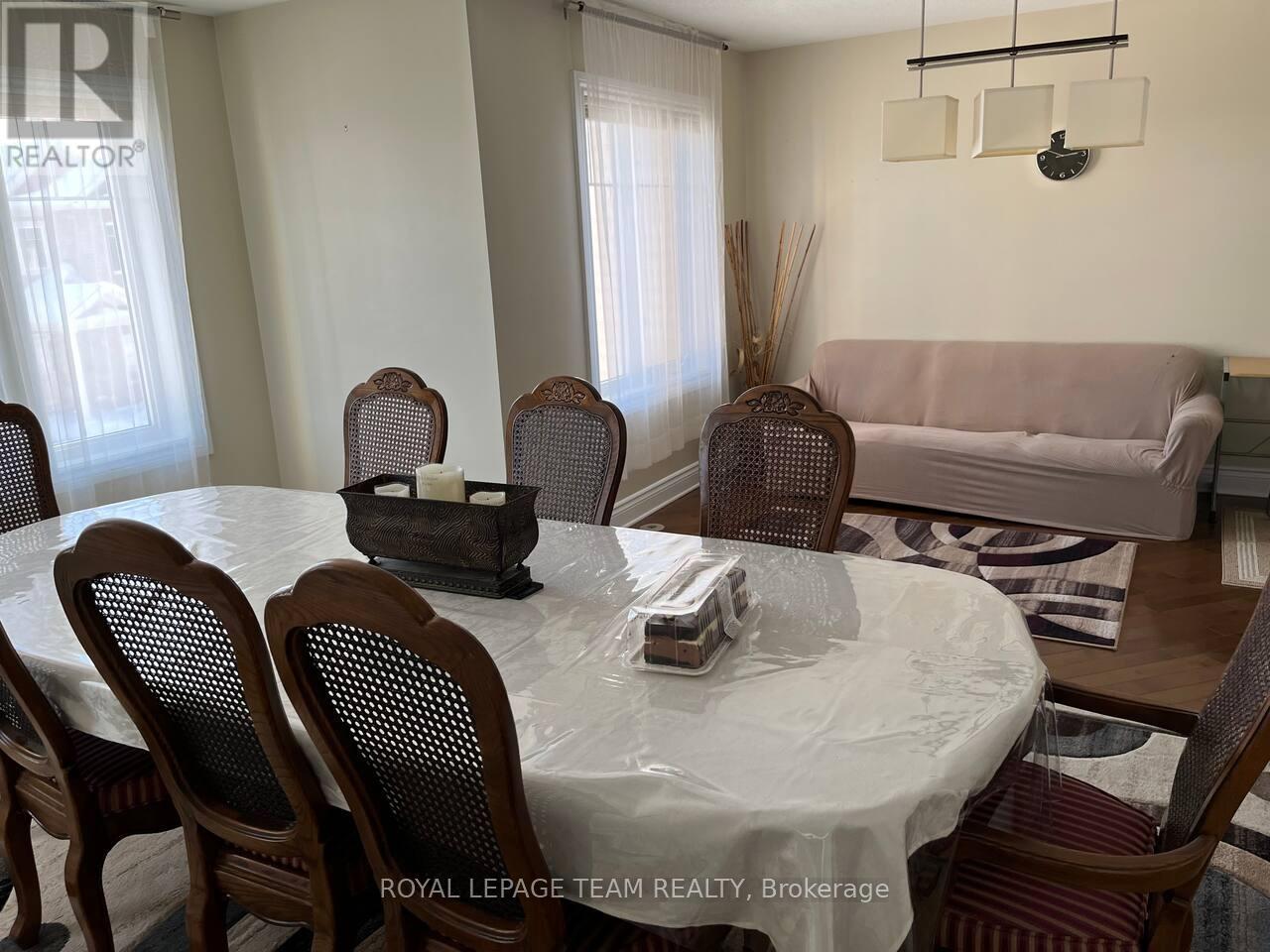 161 Harmattan Avenue, Ottawa, ON - Indoor Photo Showing Dining Room