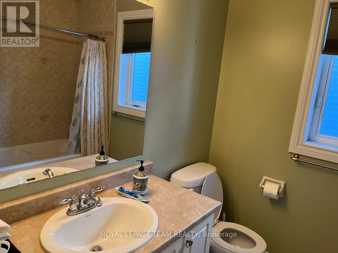 161 Harmattan Avenue, Ottawa, ON - Indoor Photo Showing Bathroom