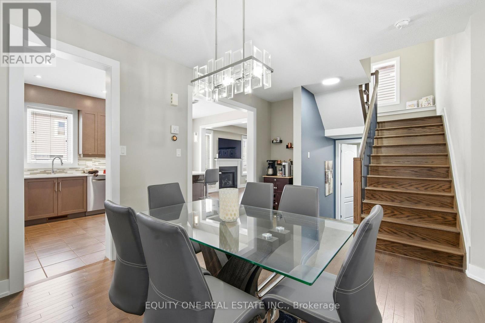 211 Asper Trail Circle, Ottawa, ON - Indoor Photo Showing Dining Room
