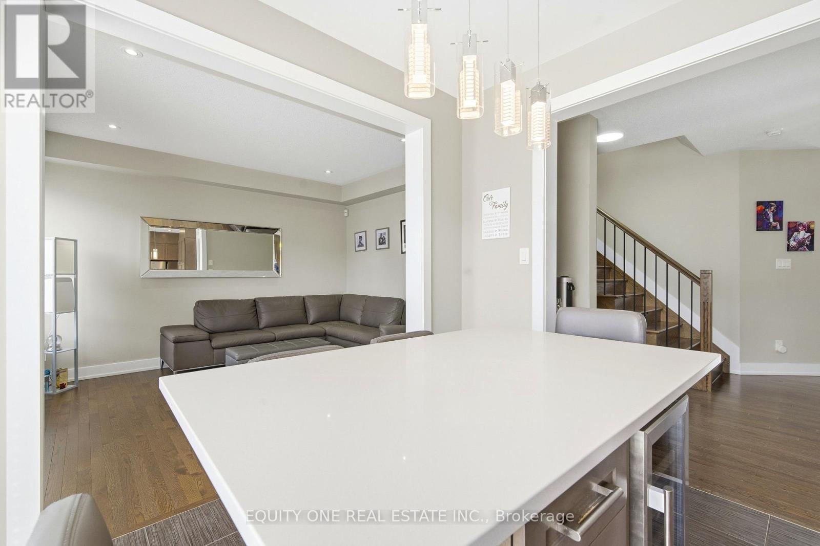 211 Asper Trail Circle, Ottawa, ON - Indoor