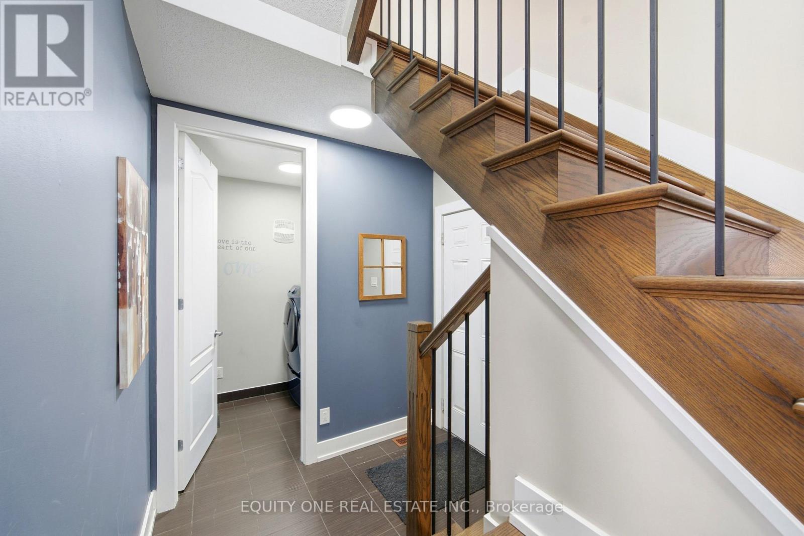 211 Asper Trail Circle, Ottawa, ON - Indoor Photo Showing Other Room