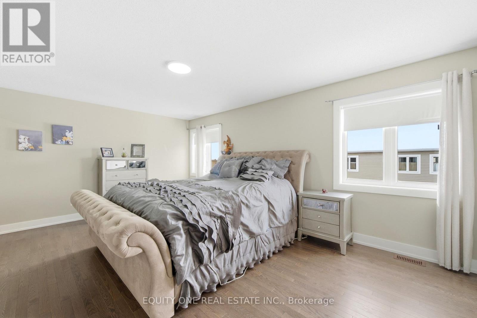211 Asper Trail Circle, Ottawa, ON - Indoor Photo Showing Bedroom