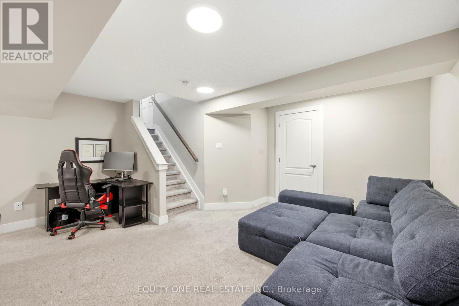 211 Asper Trail Circle, Ottawa, ON - Indoor