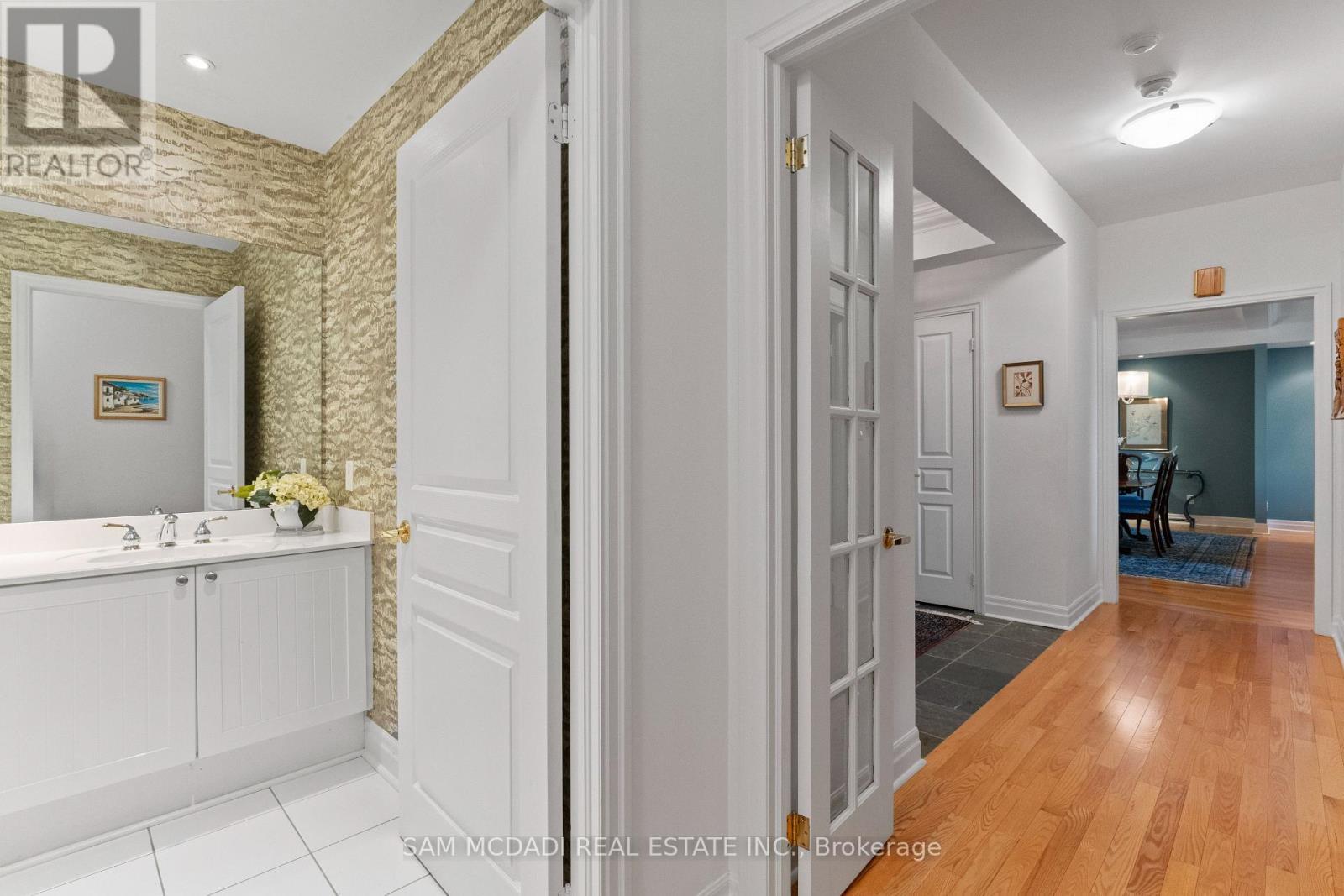 509 - 65 Port Street E, Mississauga, ON - Indoor Photo Showing Bathroom