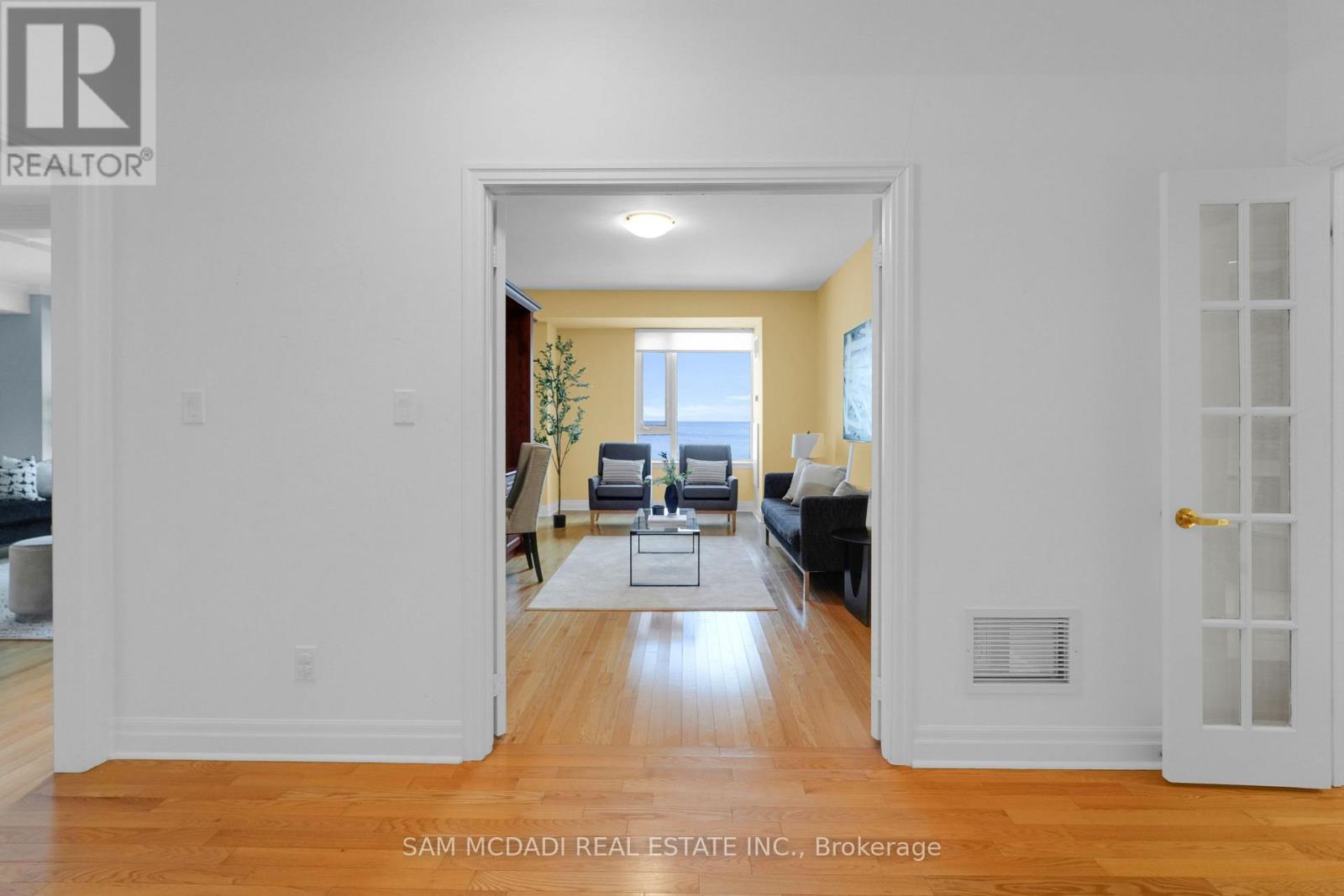 509 - 65 Port Street E, Mississauga, ON - Indoor Photo Showing Other Room