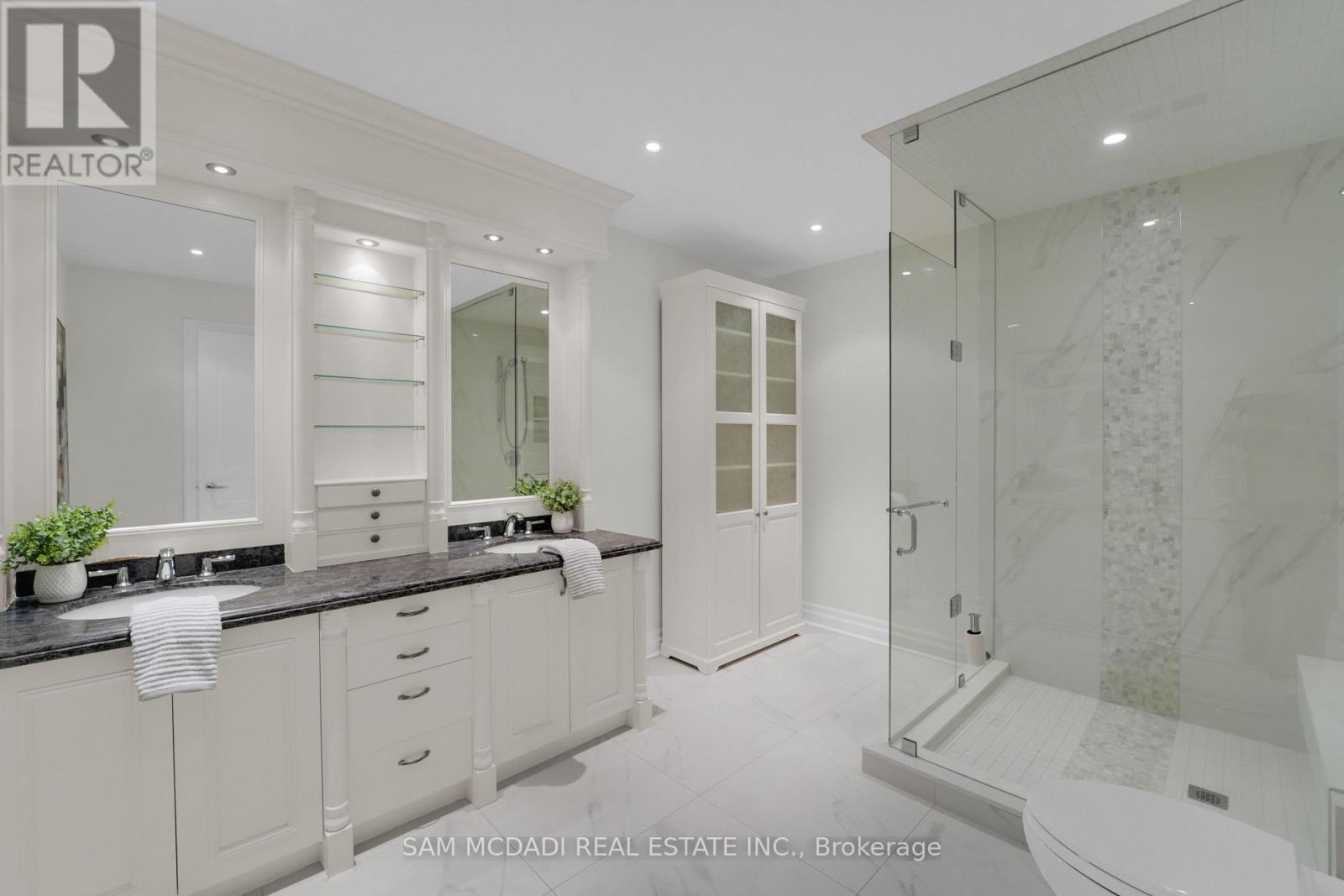 509 - 65 Port Street E, Mississauga, ON - Indoor Photo Showing Bathroom