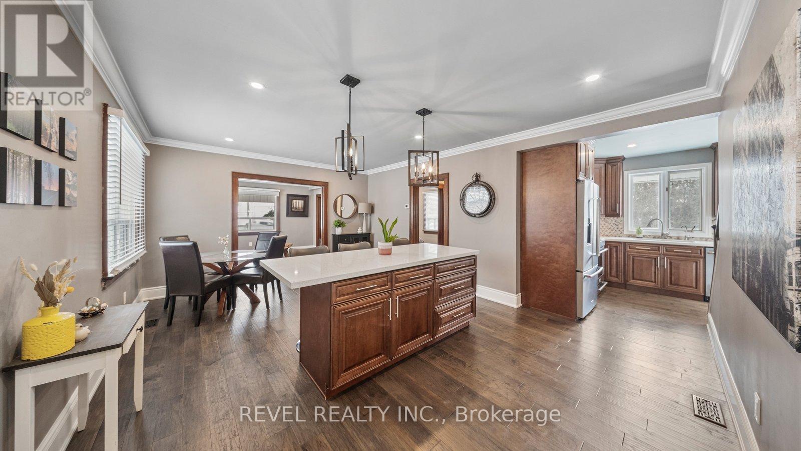 6 Decou Road, Norfolk, ON - Indoor Photo Showing Other Room