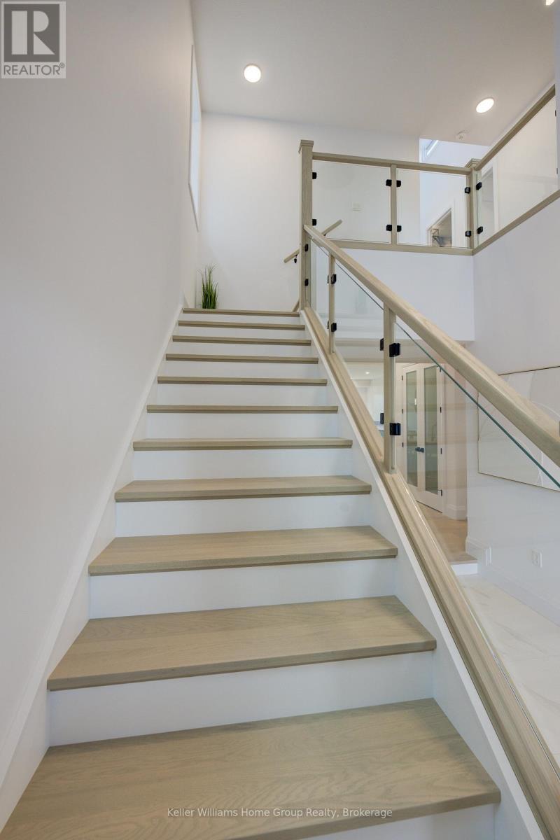 62 Lovett Lane, Guelph (Kortright West), ON - Indoor Photo Showing Other Room