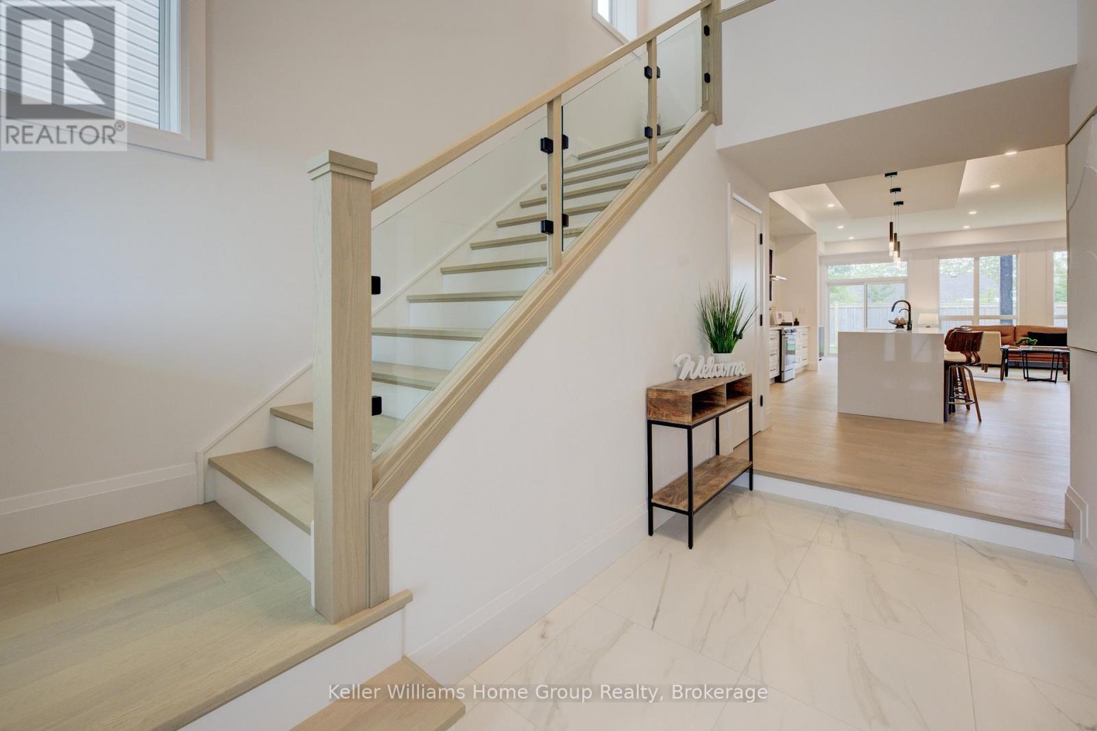 62 Lovett Lane, Guelph (Kortright West), ON - Indoor Photo Showing Other Room