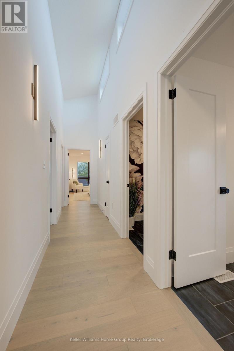 62 Lovett Lane, Guelph (Kortright West), ON - Indoor Photo Showing Other Room