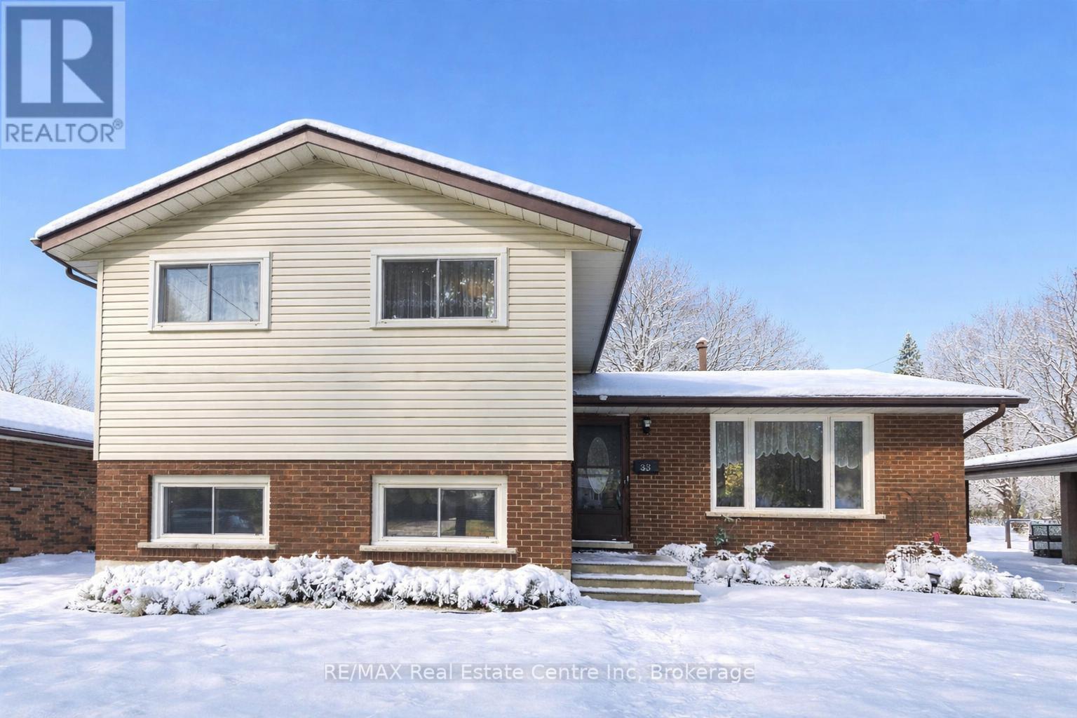 33 Hastings Boulevard, Guelph (Grange Road), ON - Outdoor