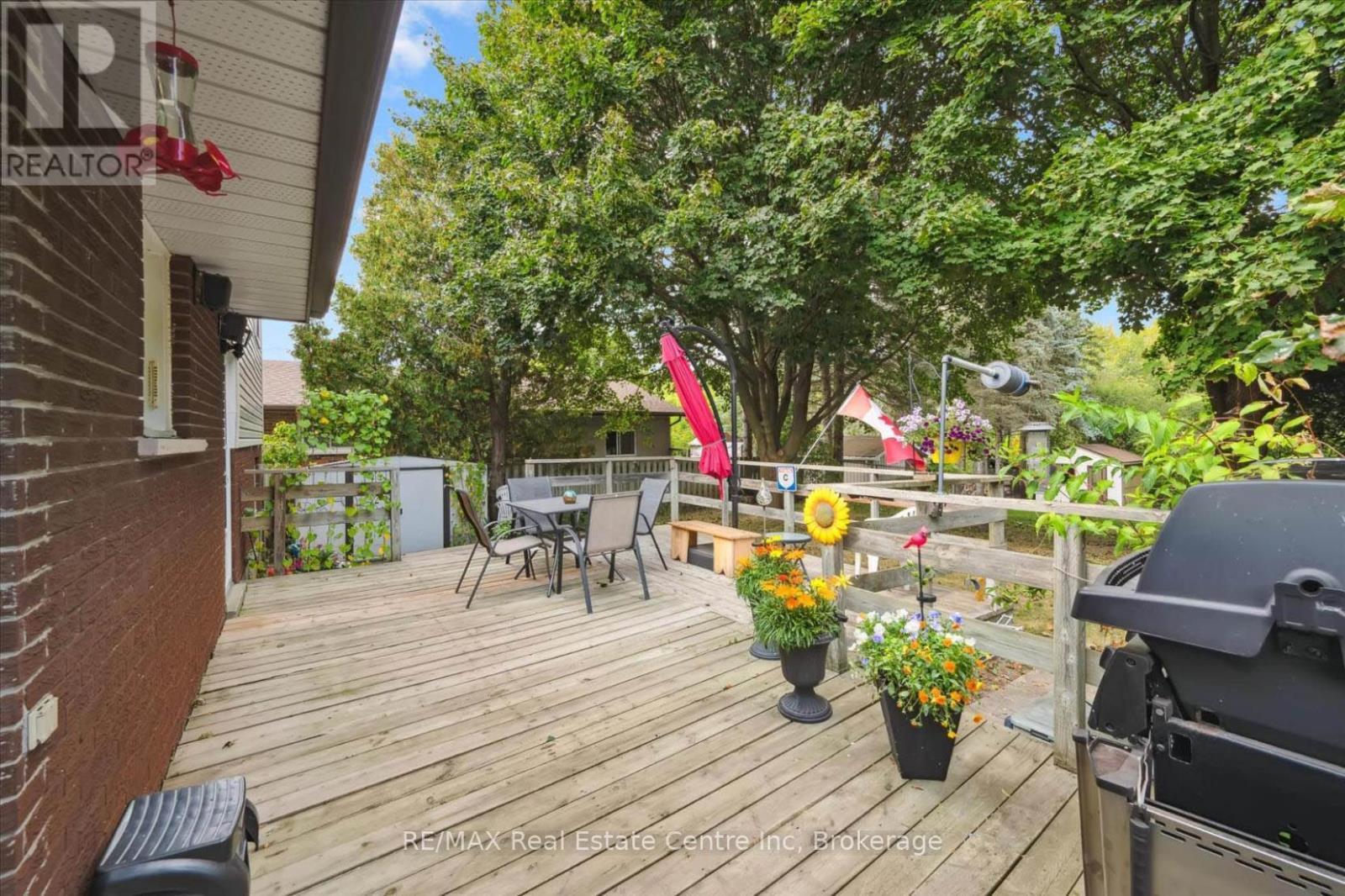 33 Hastings Boulevard, Guelph (Grange Road), ON - Outdoor With Deck Patio Veranda With Exterior