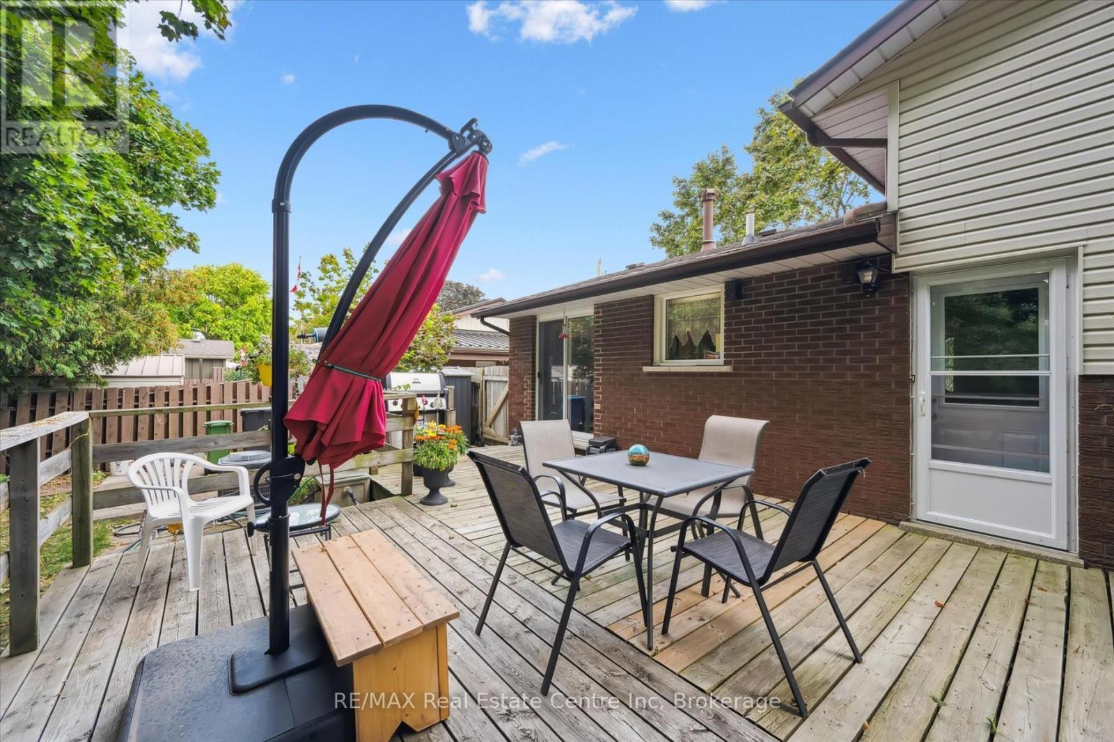33 Hastings Boulevard, Guelph (Grange Road), ON - Outdoor With Deck Patio Veranda With Exterior