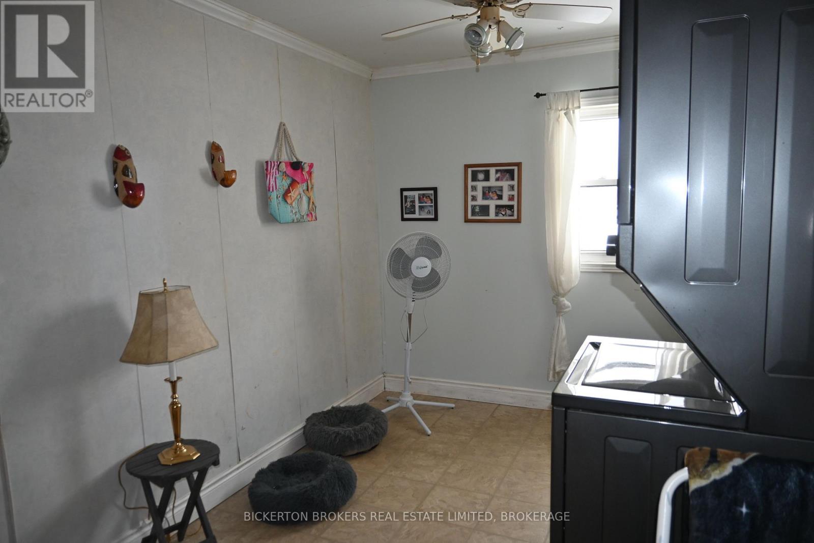 248 Cemetery Road, Gananoque, ON - Indoor Photo Showing Laundry Room