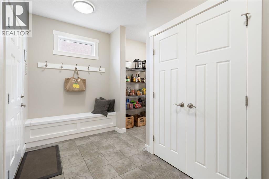 52 Elgin Estates View Se, Calgary, AB - Indoor