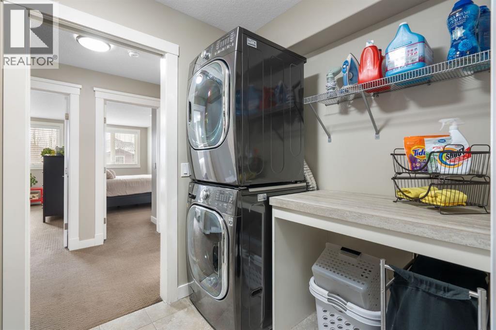 52 Elgin Estates View Se, Calgary, AB - Indoor Photo Showing Laundry Room