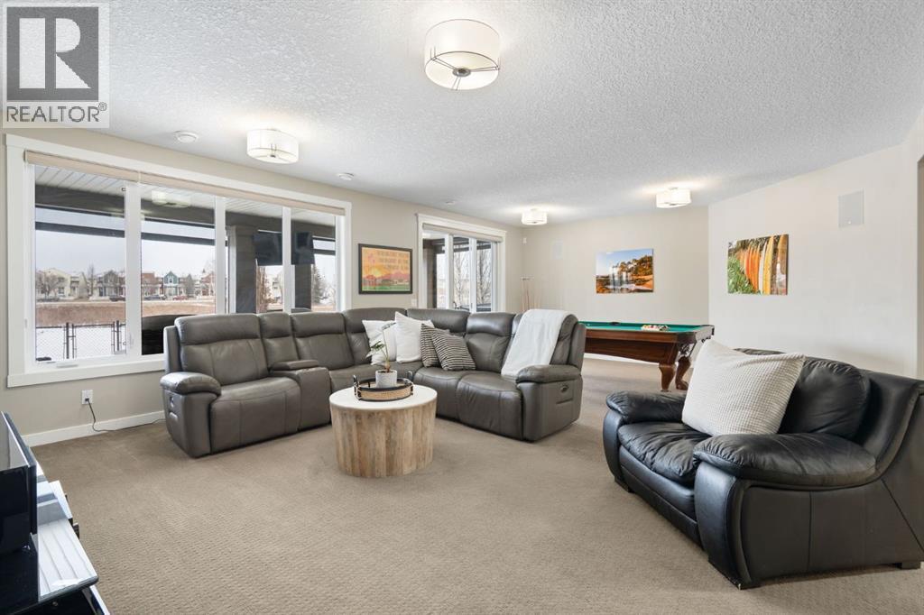52 Elgin Estates View Se, Calgary, AB - Indoor Photo Showing Living Room