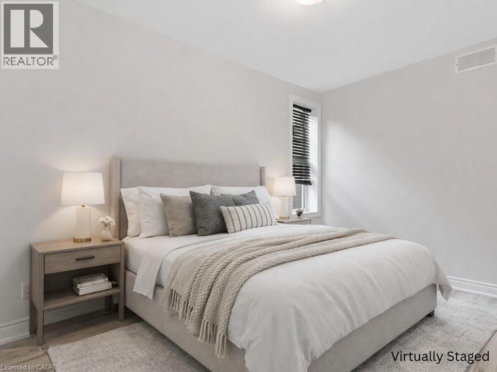 54 Craigmiller Avenue, Hamilton, ON