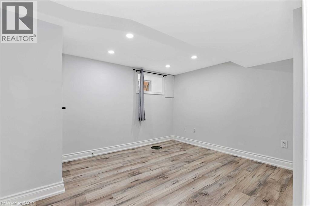 54 Craigmiller Avenue, Hamilton, ON