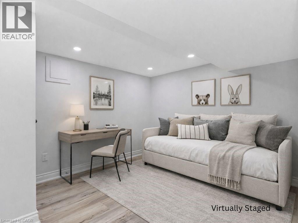 54 Craigmiller Avenue, Hamilton, ON