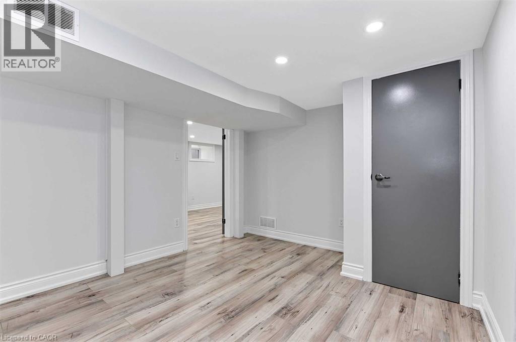 54 Craigmiller Avenue, Hamilton, ON