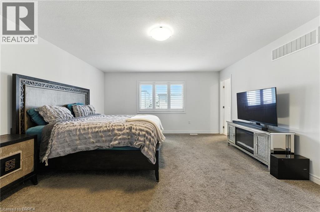 38 Lydia Lane, Paris, ON - Indoor Photo Showing Bedroom