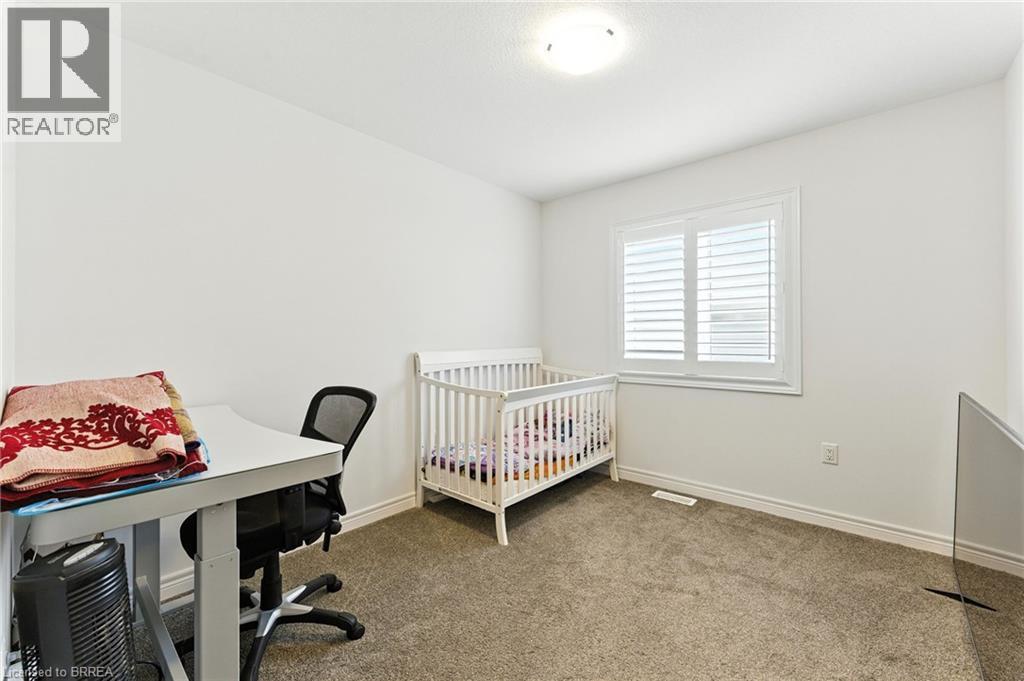 38 Lydia Lane, Paris, ON - Indoor Photo Showing Bedroom