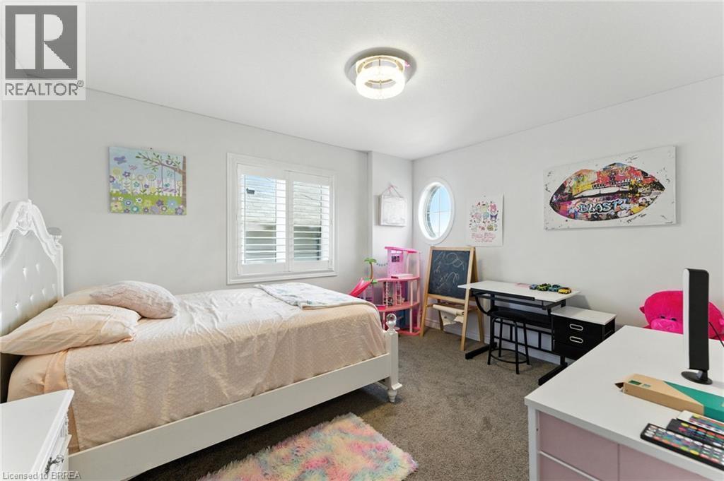 38 Lydia Lane, Paris, ON - Indoor Photo Showing Bedroom