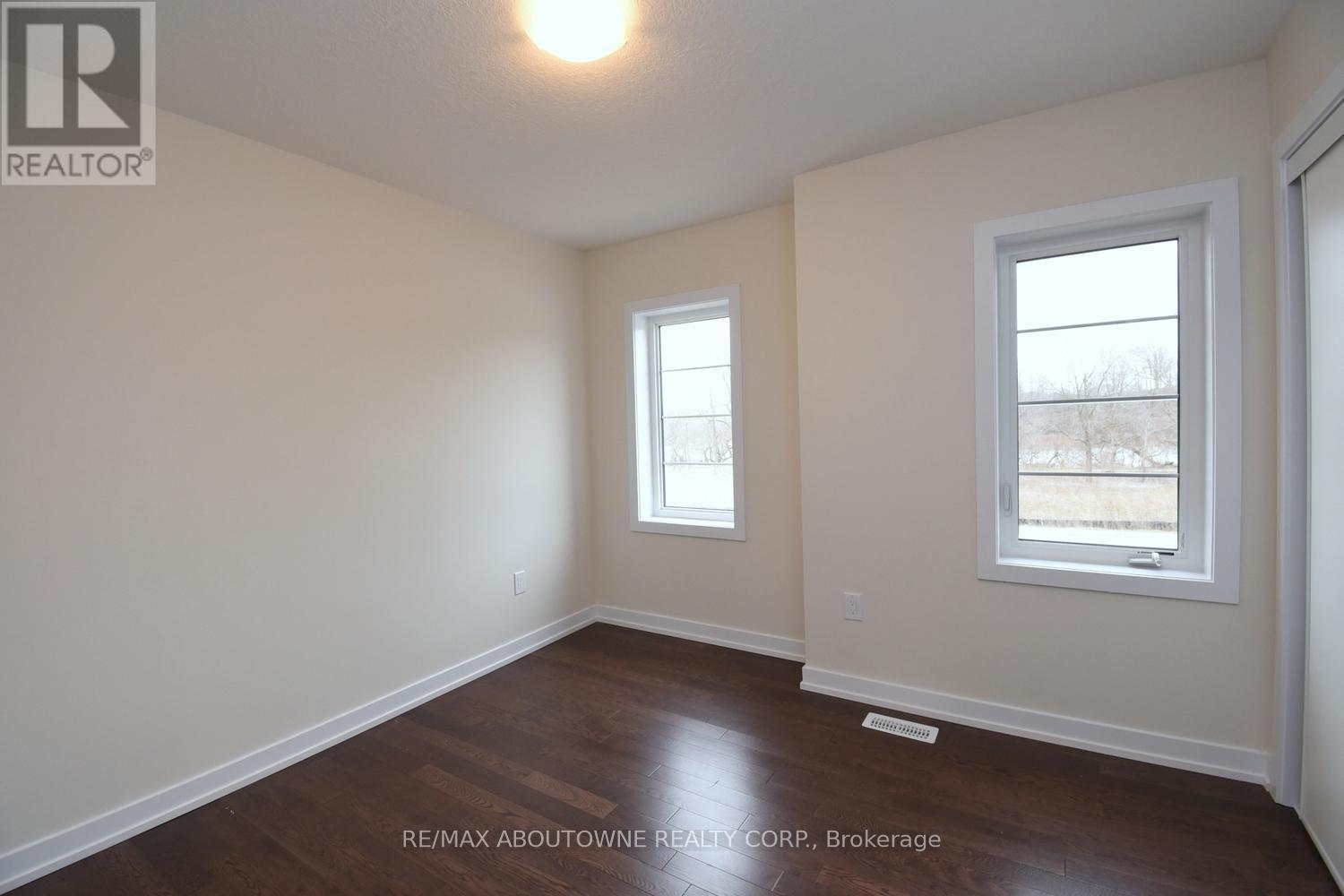 2 Sundin Drive S, Haldimand, ON - Indoor Photo Showing Other Room