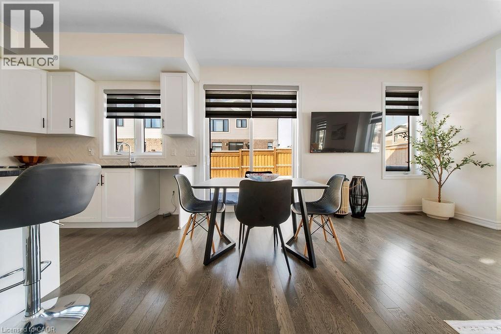 175 Blackbird Way, Mount Hope, ON - Indoor