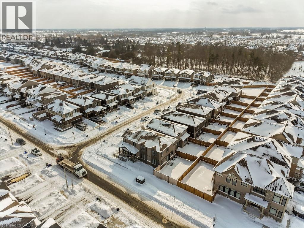 175 Blackbird Way, Mount Hope, ON - Outdoor With View