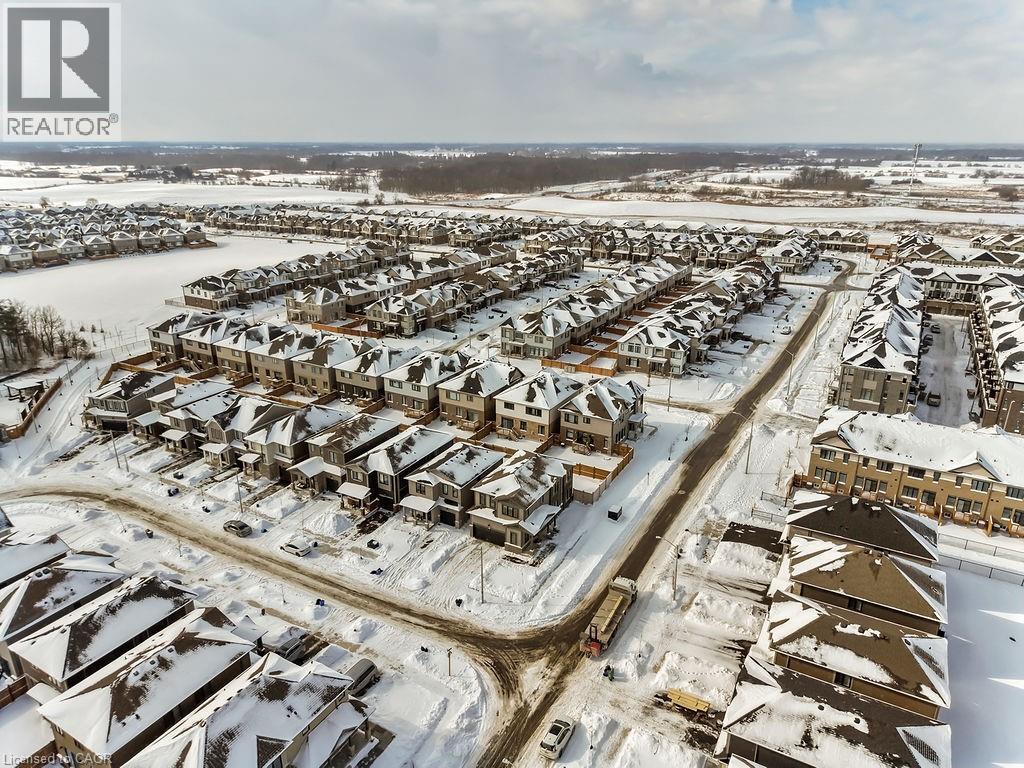 175 Blackbird Way, Mount Hope, ON - Outdoor With View