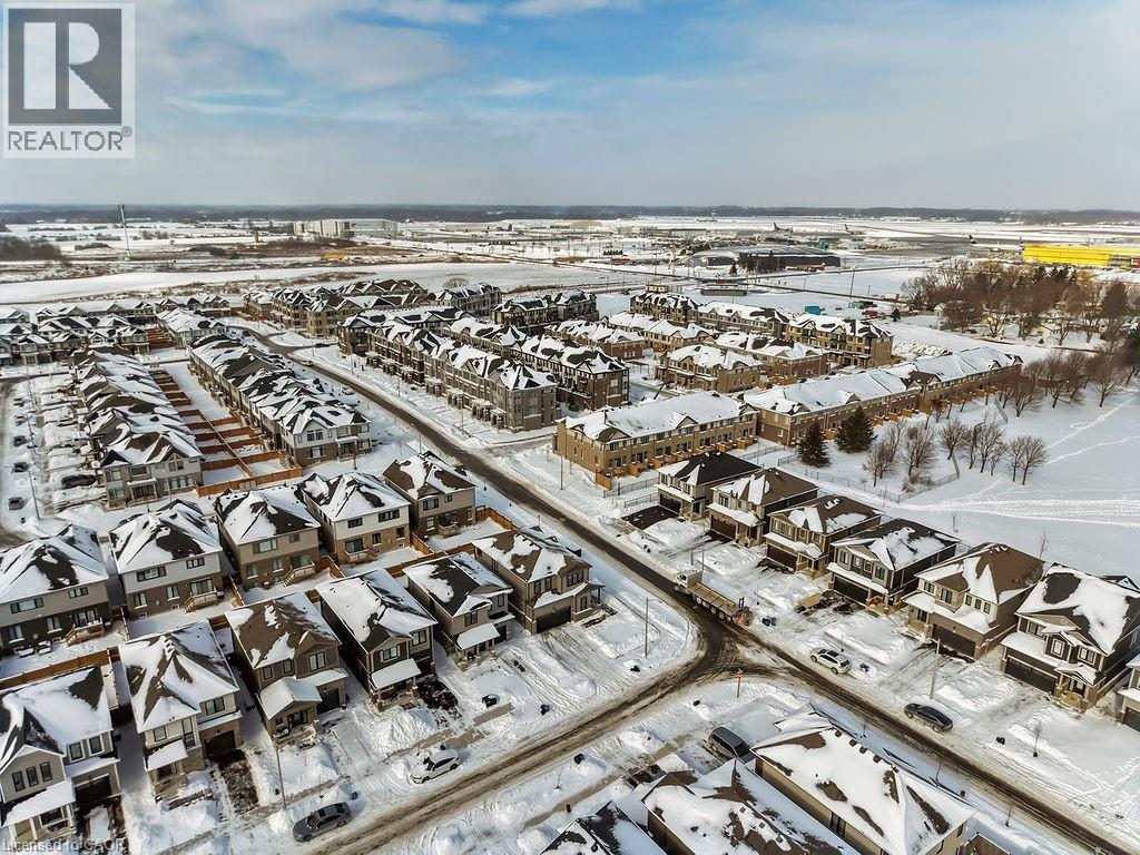 175 Blackbird Way, Mount Hope, ON - Outdoor With View