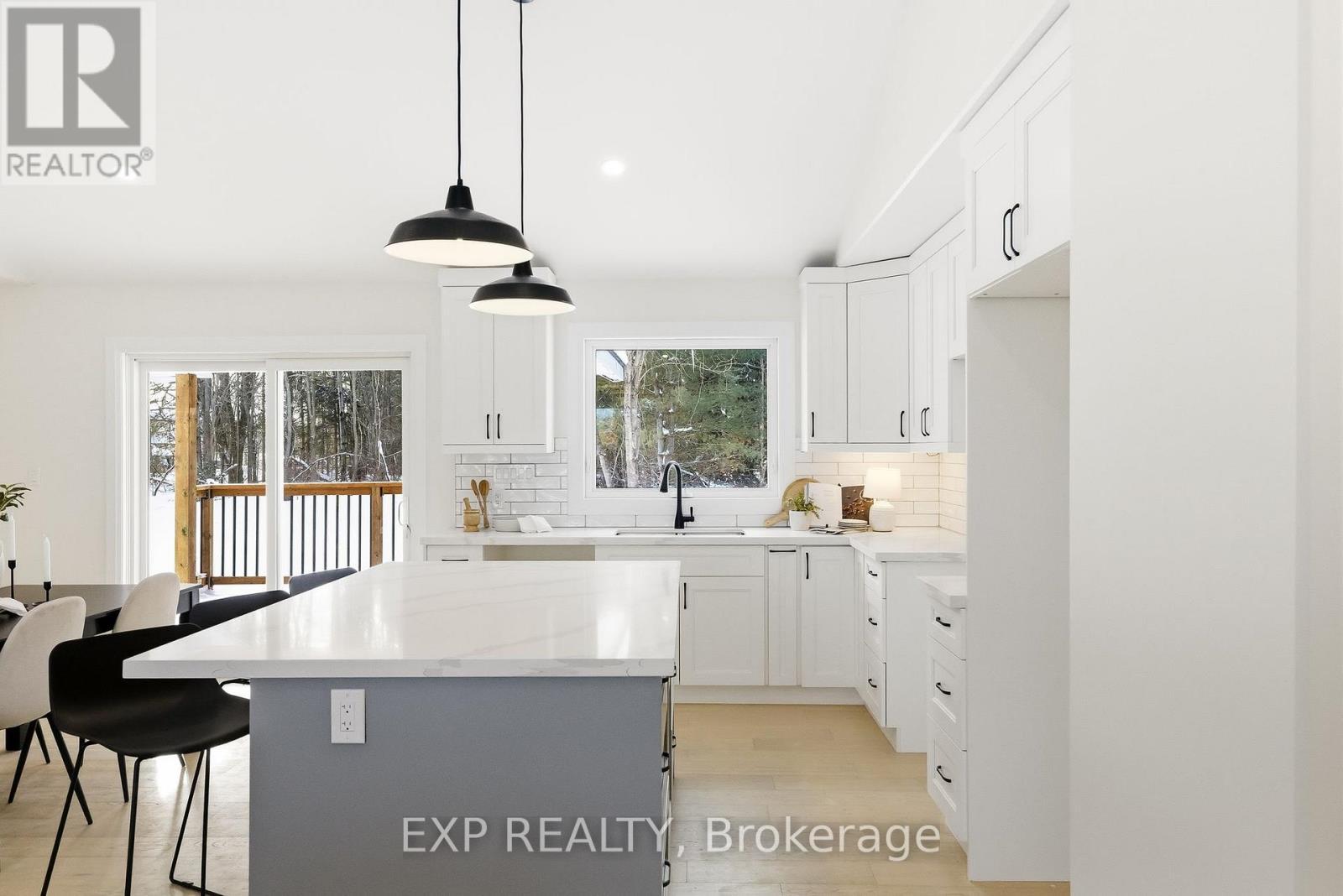 40 Hutchinson Court, Trent Hills, ON - Indoor Photo Showing Kitchen