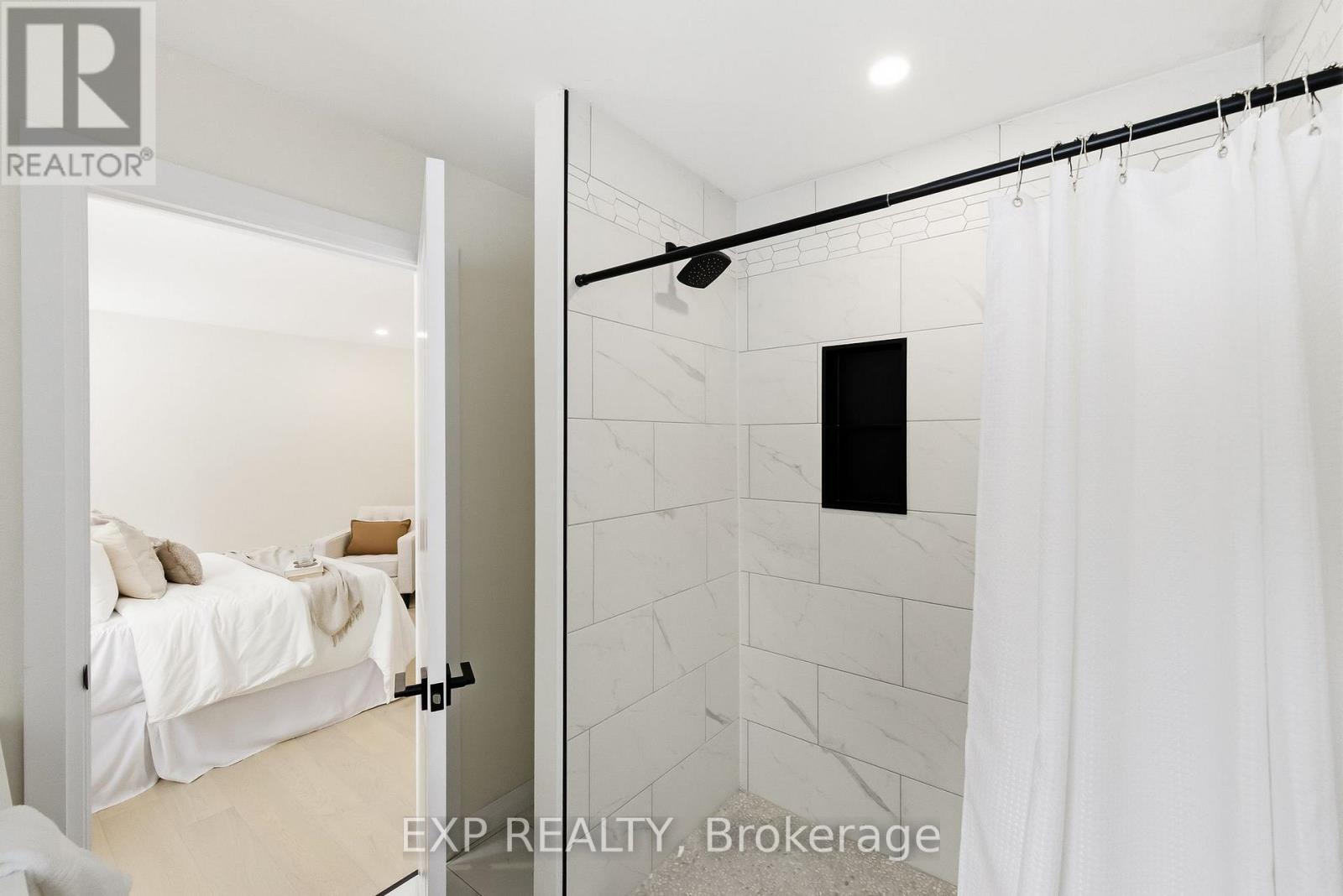 40 Hutchinson Court, Trent Hills, ON - Indoor Photo Showing Bathroom