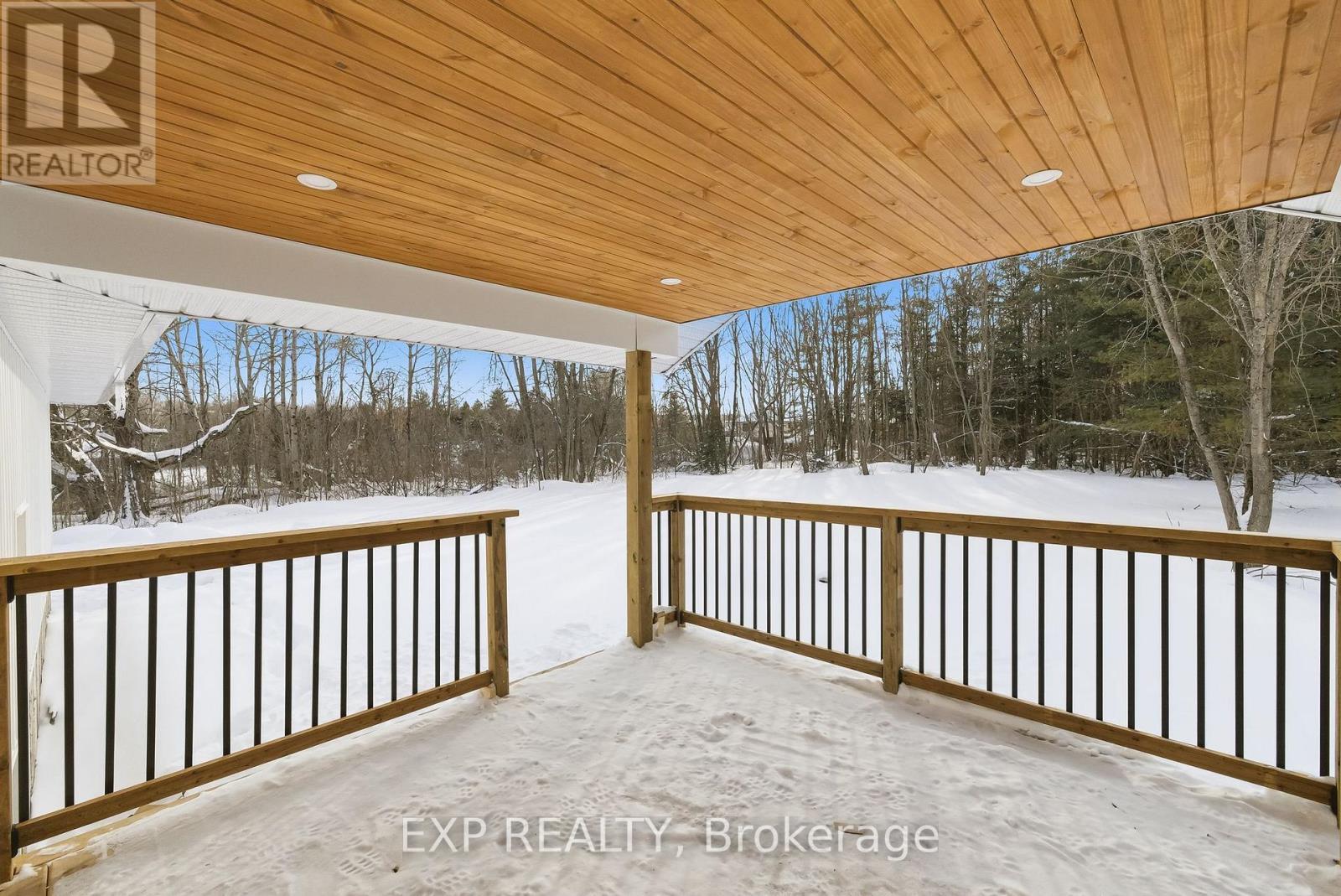 40 Hutchinson Court, Trent Hills, ON - Outdoor With Deck Patio Veranda With Exterior