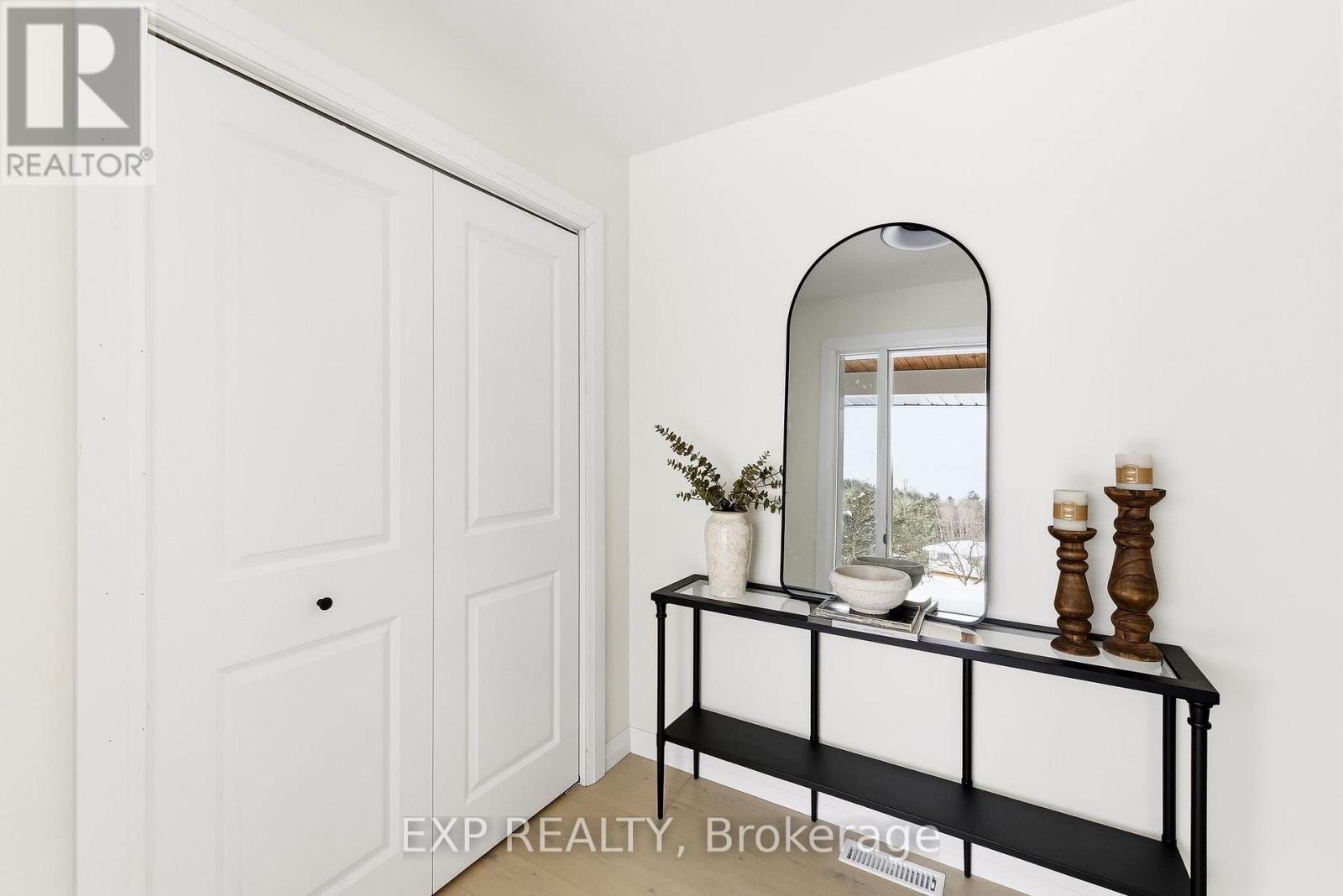 40 Hutchinson Court, Trent Hills, ON - Indoor Photo Showing Other Room