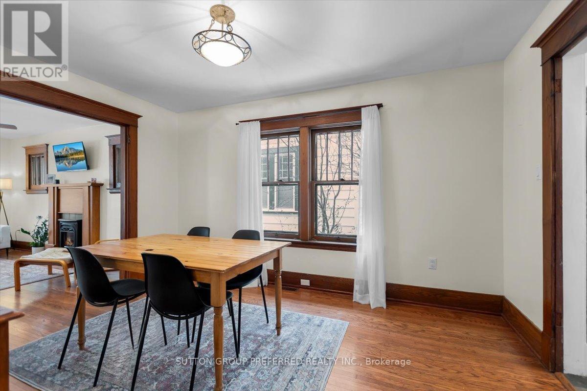 18 Tecumseh Avenue E, London South (South F), ON - Indoor Photo Showing Dining Room