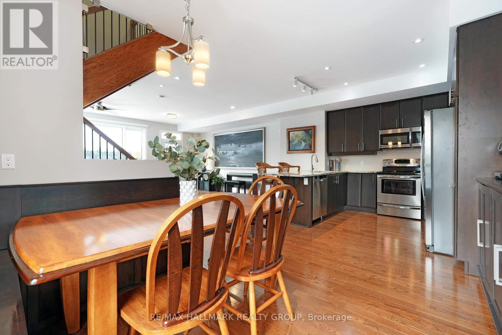 2nd Floor - Dining Room - 1111 North River Road, Ottawa, ON - Indoor