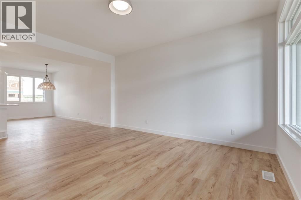 267 Sora Boulevard, Calgary, AB - Indoor Photo Showing Other Room