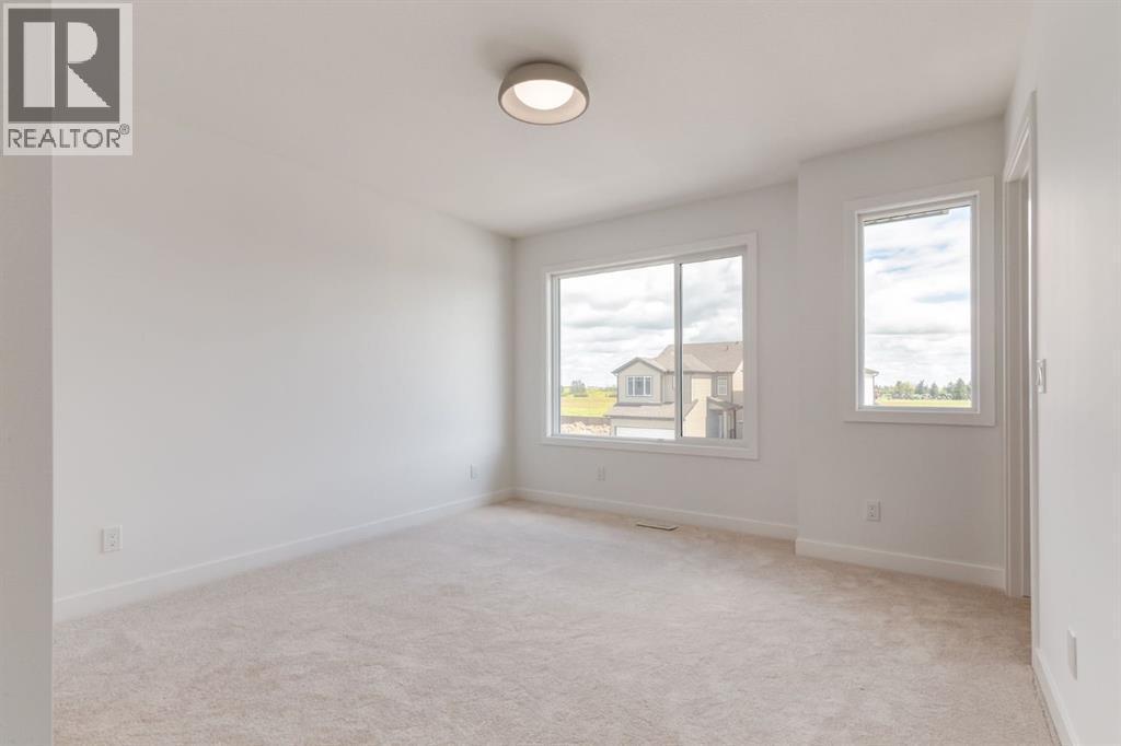 267 Sora Boulevard, Calgary, AB - Indoor Photo Showing Other Room