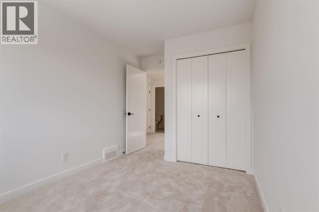 267 Sora Boulevard, Calgary, AB - Indoor