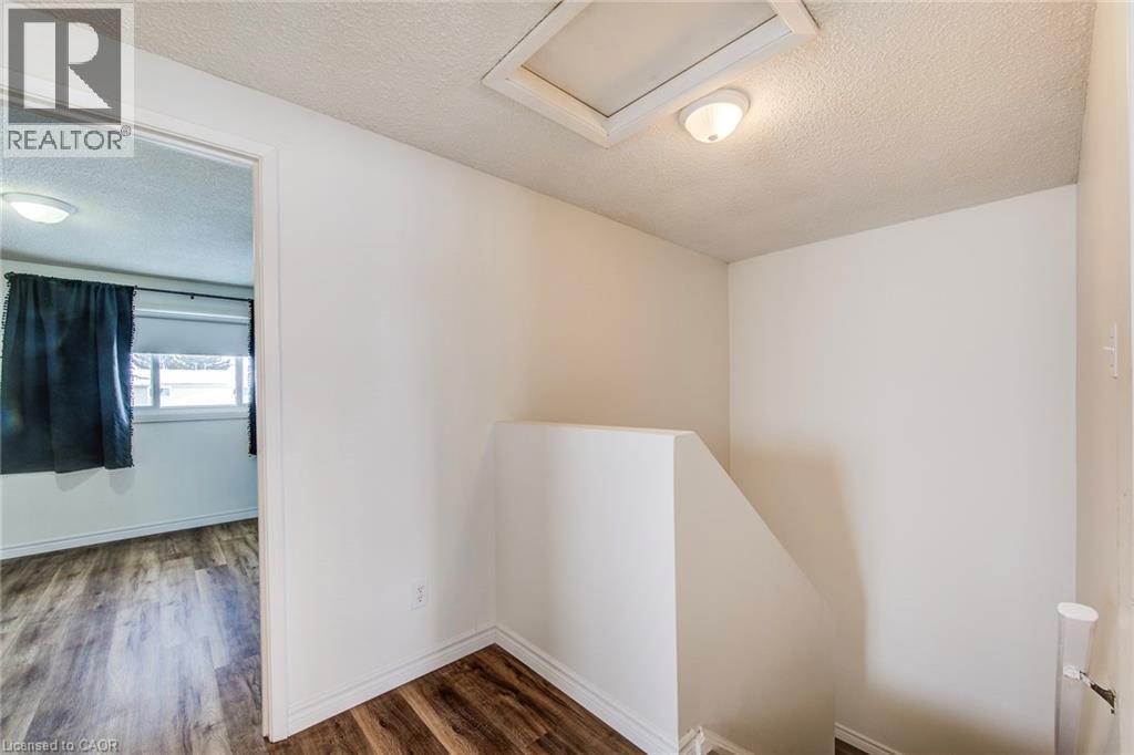 Unit 1 - 2nd Floor - 839 Doon Village Road, Kitchener, ON