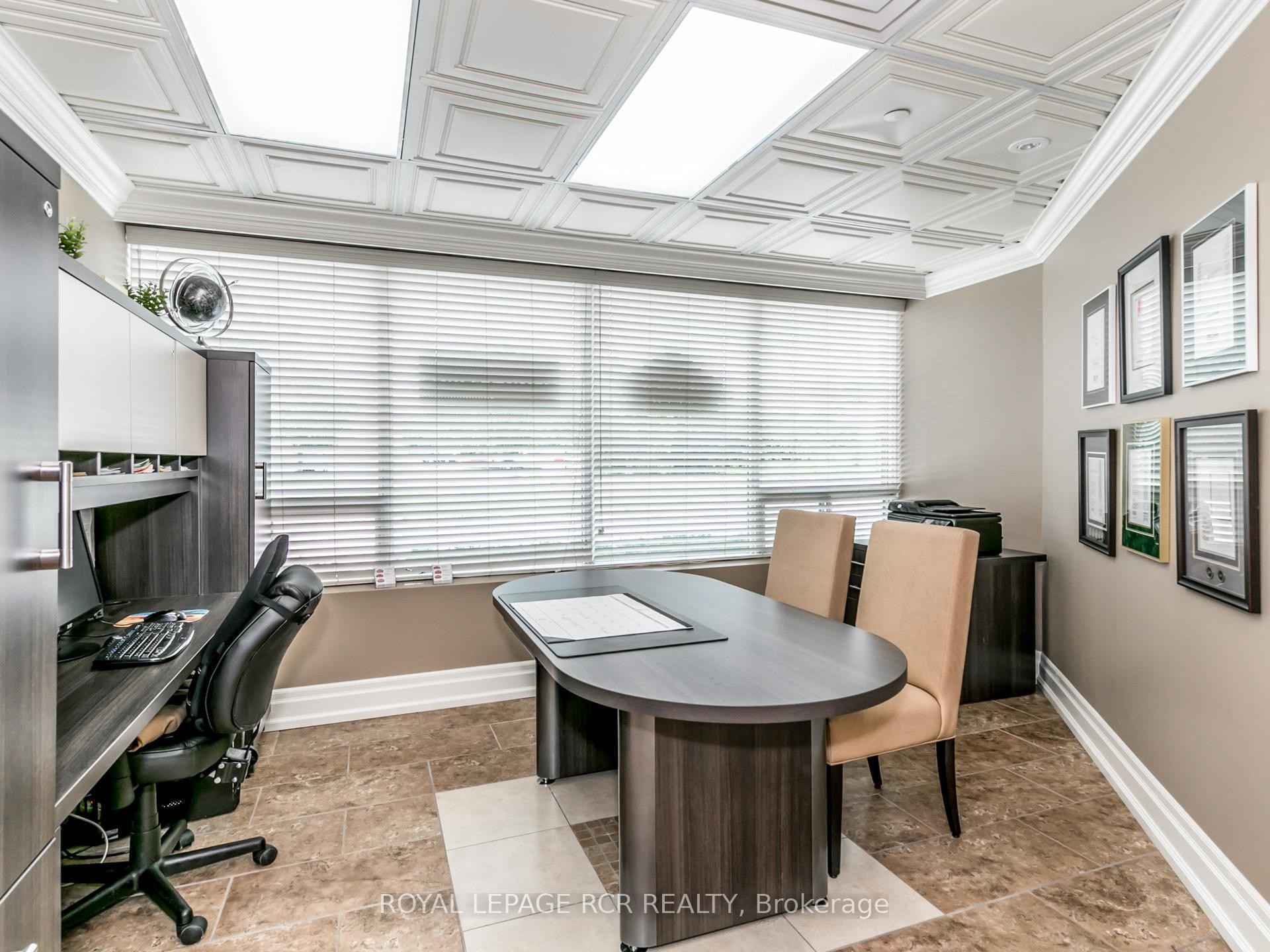 6 & 7-350 Harry Walker Parkway N, Newmarket, ON