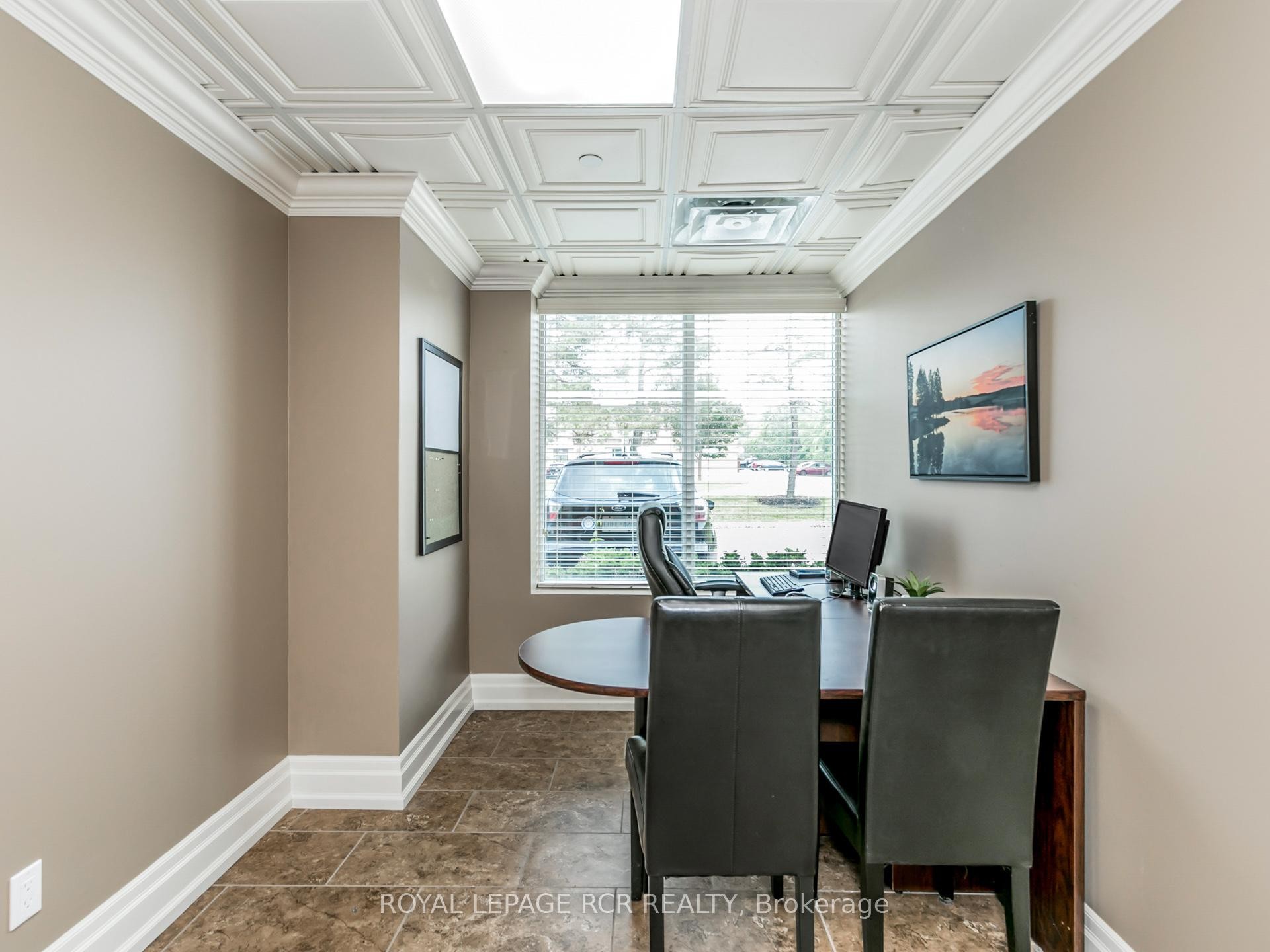 6 & 7-350 Harry Walker Parkway N, Newmarket, ON