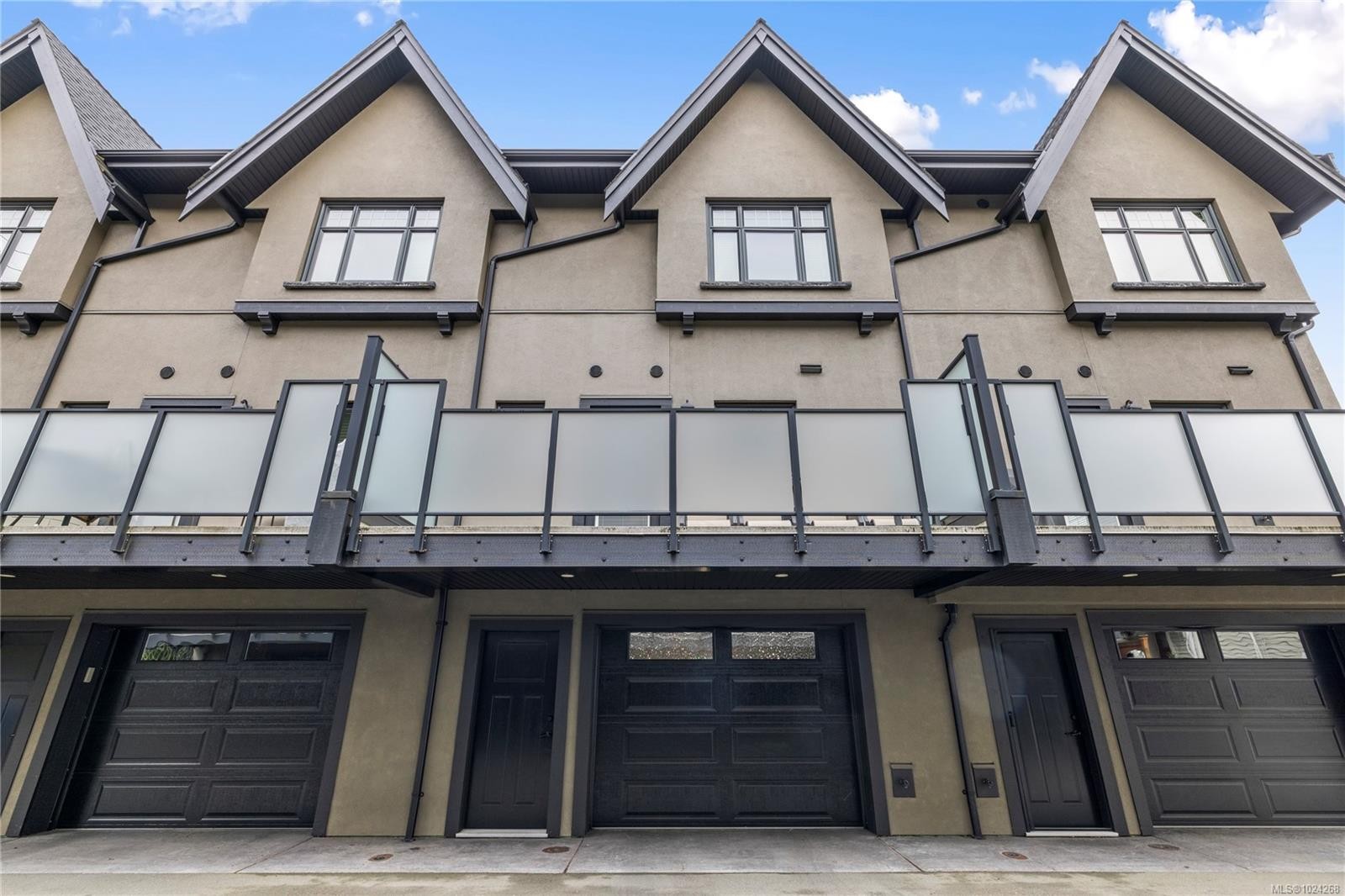 7-237 Second Ave West, Qualicum Beach, BC