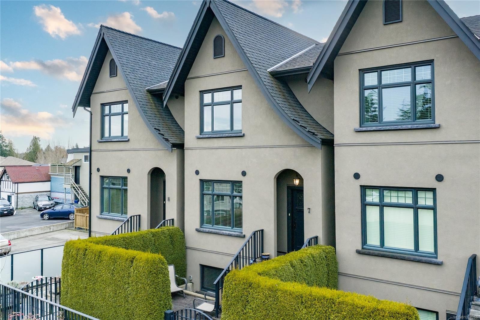 7-237 Second Ave West, Qualicum Beach, BC